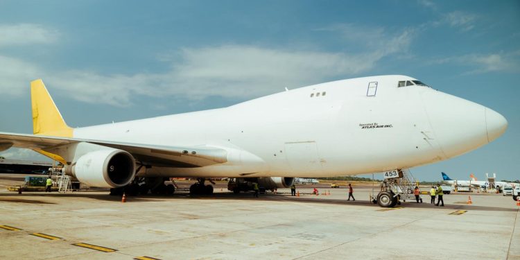 Companhia Atlas transportou 98 toneladas de mercadorias para o Polo Industrial de Manaus