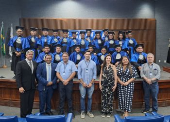 SENAI celebra a formatura da primeira turma do curso técnico em química