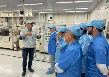 Suframa visita Panasonic em Manaus e acompanha produção