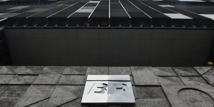 Petrobras vai participar da exploração de petróleo na África do Sul