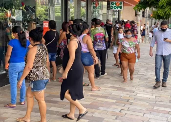 Confira o horário de funcionamento do comércio durante o Aniversário de Manaus