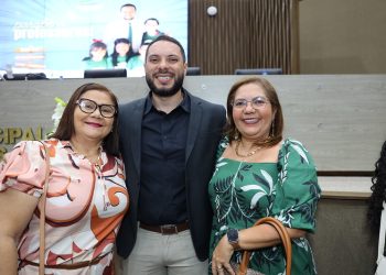 Professores da Semed são homenageados com diploma de honra ao mérito