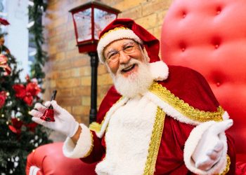 Chegada do Papai Noel no “Natal de Luz e Esperança”