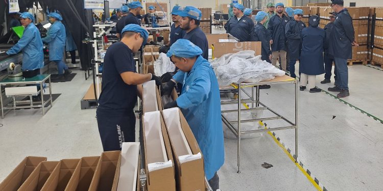 Suframa visita complexo produtivo do Grupo Multi no PIM