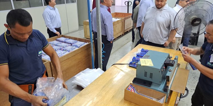 Suframa visita unidade produtiva da Dovam no PIM