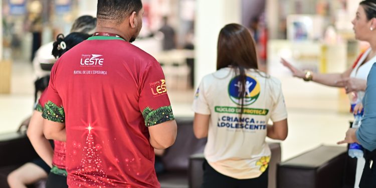 Mutirão de emissão gratuita de RG para crianças e adolescentes de baixa renda acontece em Manaus