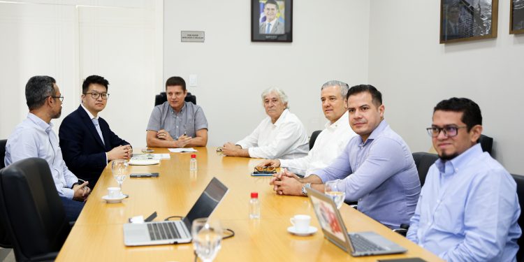 Manaus estuda parceria com empresa chinesa para usina de resíduos sólidos