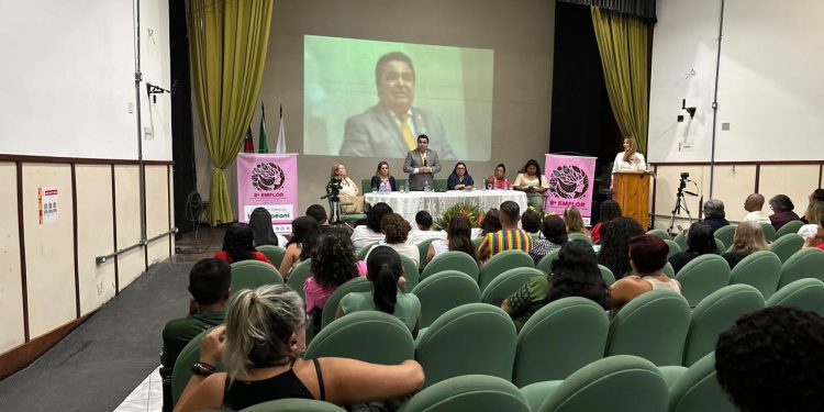 Evento na UFAM aborda desafios socioambientais na Amazônia