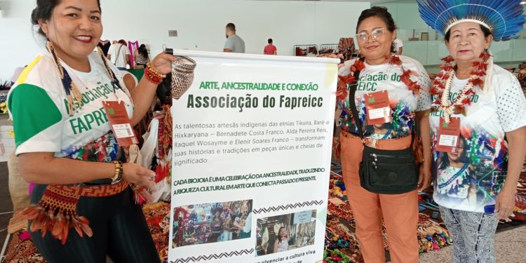 Artesãs indígenas representam o Amazonas na Feira Nacional de Artesanato 2024