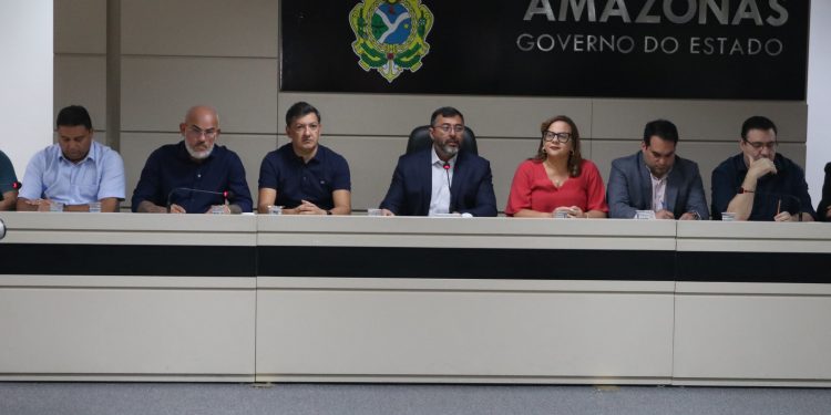 Abono do Fundeb de até R$ 13,5 mil para mais de 32 mil servidores da Educação