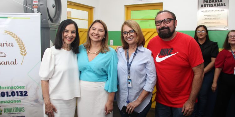 Lu Alckmin visita padaria artesanal em Manaus