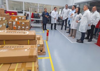Suframa visita instalações da Lumicenter da Amazônia no Polo Industrial de Manaus
