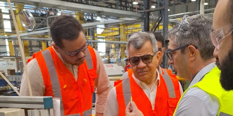 Suframa conhece processos produtivos da Steck da Amazônia