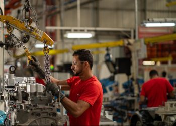 Faturamento da indústria de transformação acumula alta de quase 18% em 2024