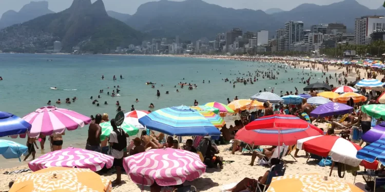 Embratur prevê verão com recordes no turismo internacional