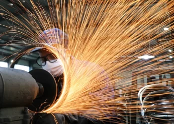 Produção de aço bruto no Brasil cresce 5,6% em um ano