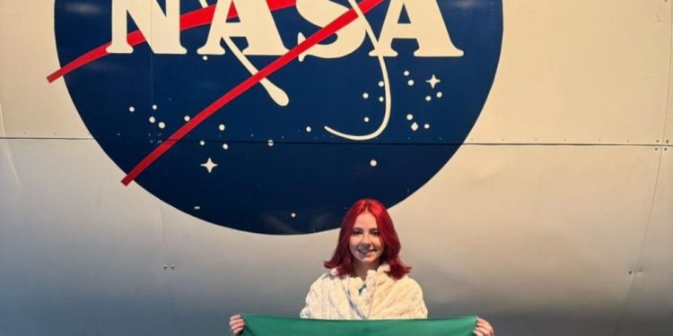 Estudante Amazonas ganha medalha em competição internacional de astronomia