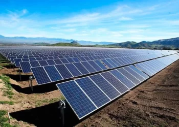 Energia solar no Brasil bate recorde com R$ 54,9 bi em investimentos