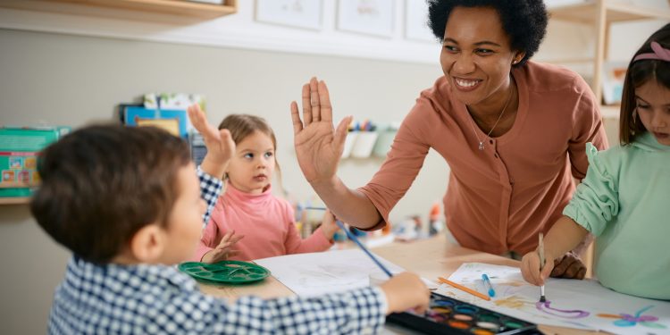 Sesc Amazonas abre credenciamento para monitores e instrutores de artes cênicas