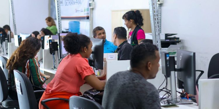 Sine Amazonas divulga 128 vagas de emprego para esta quinta-feira