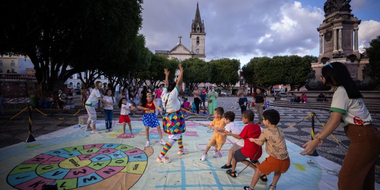 Festival de férias se encerra no Largo de São Sebastião