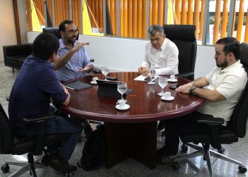 Eletros apresenta crescimento histórico do setor eletroeletrônico em reunião com a Suframa