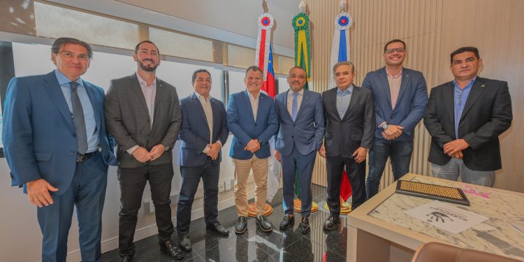 Suframa e Tribunal de Justiça discutem credenciamento da Escola da Magistratura do Amazonas