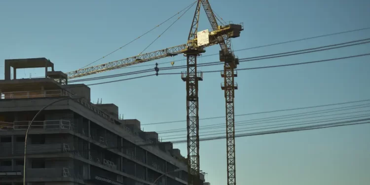 Setor de materiais de construção projeta alta de 2,8% em 2025