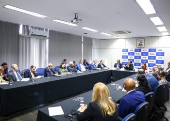 Brasil e EUA discutem transição energética justa e criação de empregos verdes