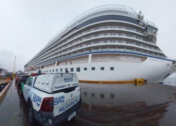 Manaus recebe dois cruzeiros e movimenta mais de R$ 15 milhões na economia local