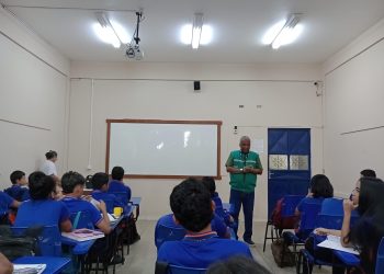 Ipaam promove ação educativa em escolas de Parintins