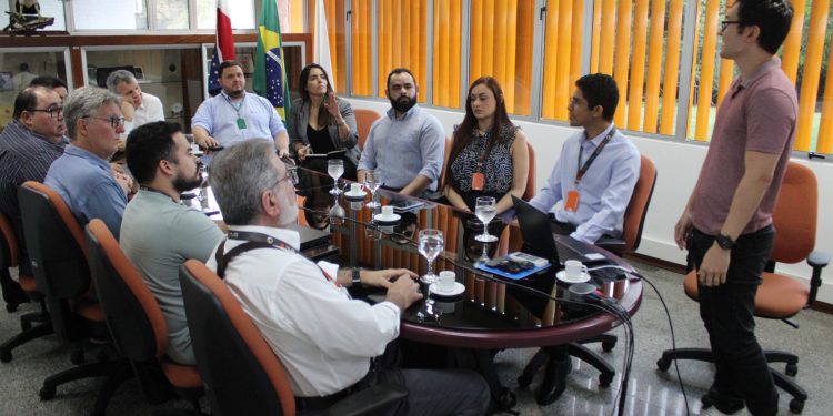 UEA apresenta à Suframa projeto de sistema inteligente de chatbot voltado à ZFM