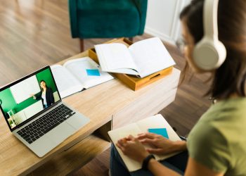 SESI Amazonas abre 2 mil vagas para EJA com aulas flexíveis e gratuitas