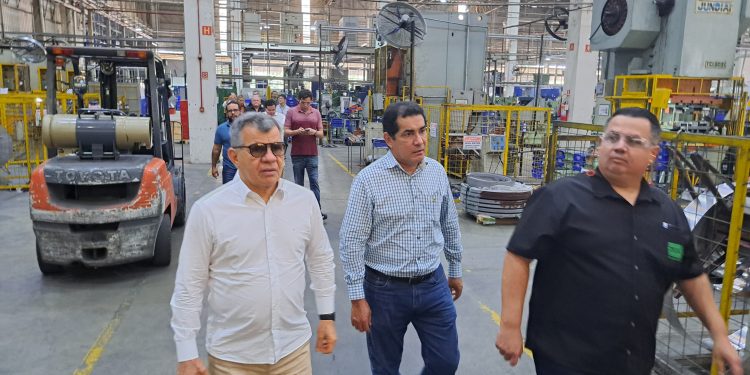 Suframa conhece unidade da Sawem da Amazônia