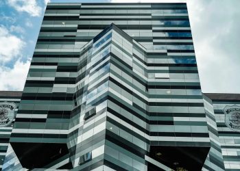 Polícia Federal abre concurso com mil vagas e salários de até R$ 26,8 mil