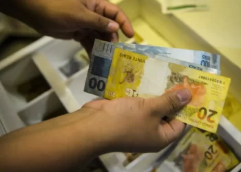 BC informa que brasileiros têm R$ 9,13 bilhões em valores para receber