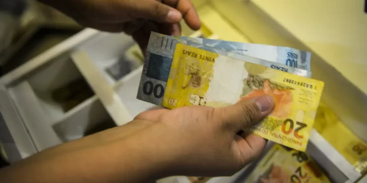 BC informa que brasileiros têm R$ 9,13 bilhões em valores para receber