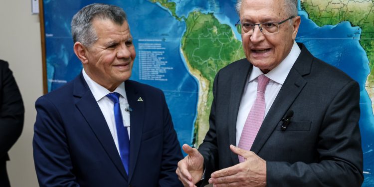 Em encontro com vice-presidente da república, Suframa apresenta resultados e solicita realização de concurso