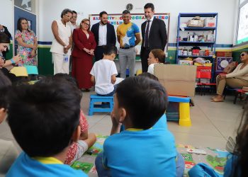 Cime Viviane Estrela, certificada Unicef recebe comitiva do MEC