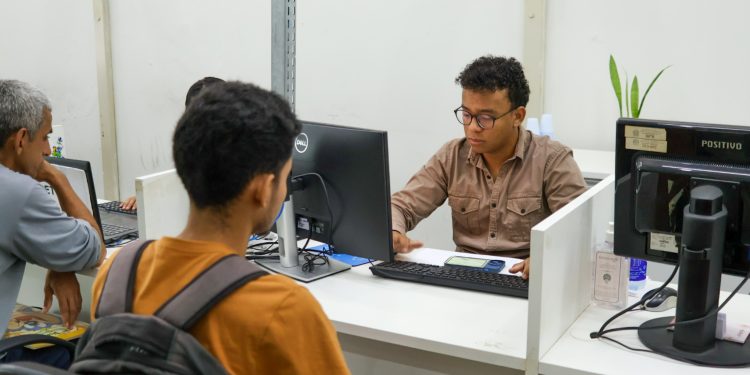 Sine Manaus oferta 345 vagas de emprego nesta quarta–feira, 4/6