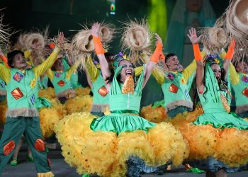 Festival Folclórico do Amazonas 2025 emociona com espetáculos culturais e indígenas