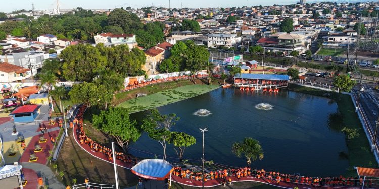 Lagoa da Compensa Manaus atrai milhares de visitantes em seu primeiro mês de funcionamento