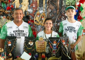 Economia criativa movimenta R$ 3,2 milhões no Festival de Parintins 2025