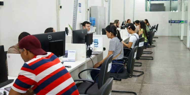 Sine Amazonas divulga 309 vagas de emprego para esta sexta-feira