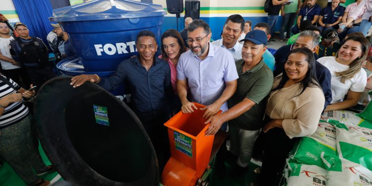 Governo do Amazonas investe mais de R$ 1 milhão no Careiro da Várzea