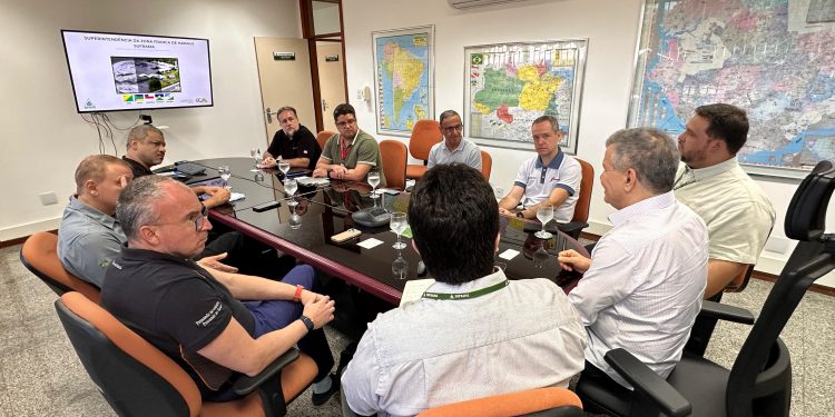 Oportunidades de investimento na Zona Franca de Manaus: Mercedes-Benz visita Suframa