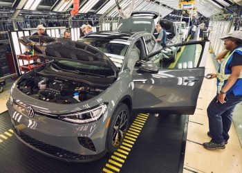 Veículos elétricos no Brasil podem dobrar empregos até 2050