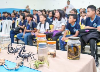 Oca Vai à Escola: Educação socioambiental transforma alunos em Manaus