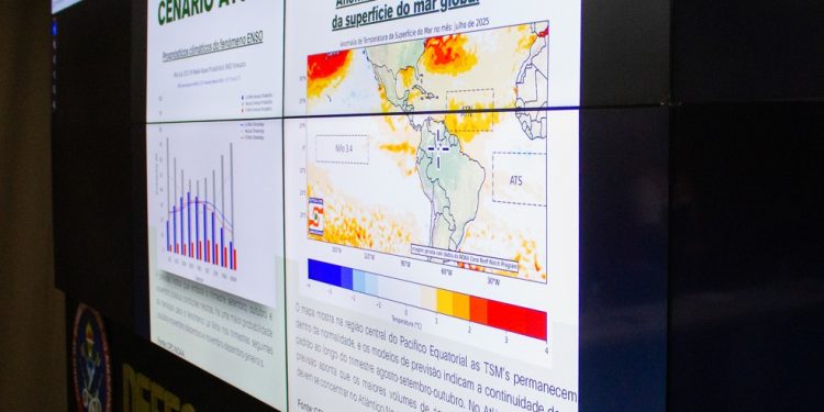 Setores de energia, combustível e telecomunicações recebem prognóstico da estiagem pelo Defesa Civil do Amazonas