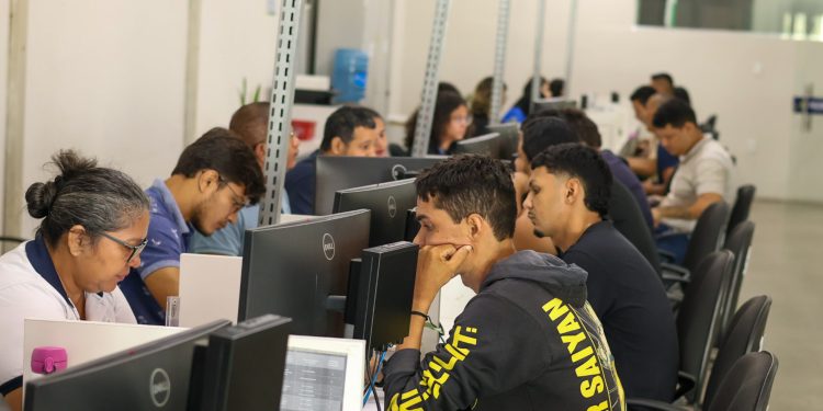 Sine Amazonas divulga 126 vagas de emprego para esta sexta-feira